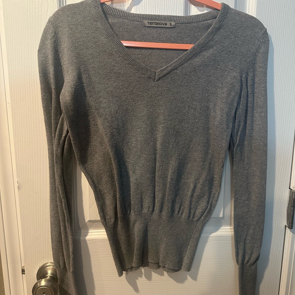 Terranova Gray Women's V-Neck Top
